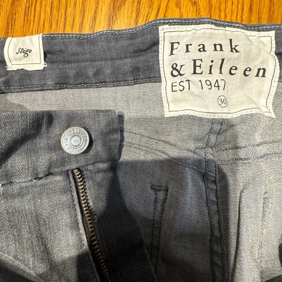 Frank and Eileen Sligo Skinny Jean Wash/Gray Size 30 - Picture 2 of 3